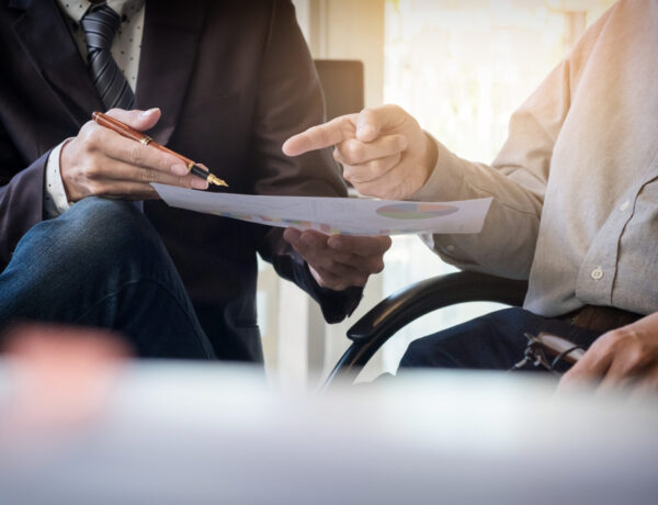 asesoría para autónomos en Almàssera-dos personas